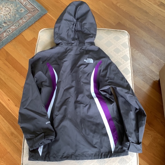 North Face girls 7:8 coat. Hood. Hyvent.  Gray and purple. - Picture 5 of 11